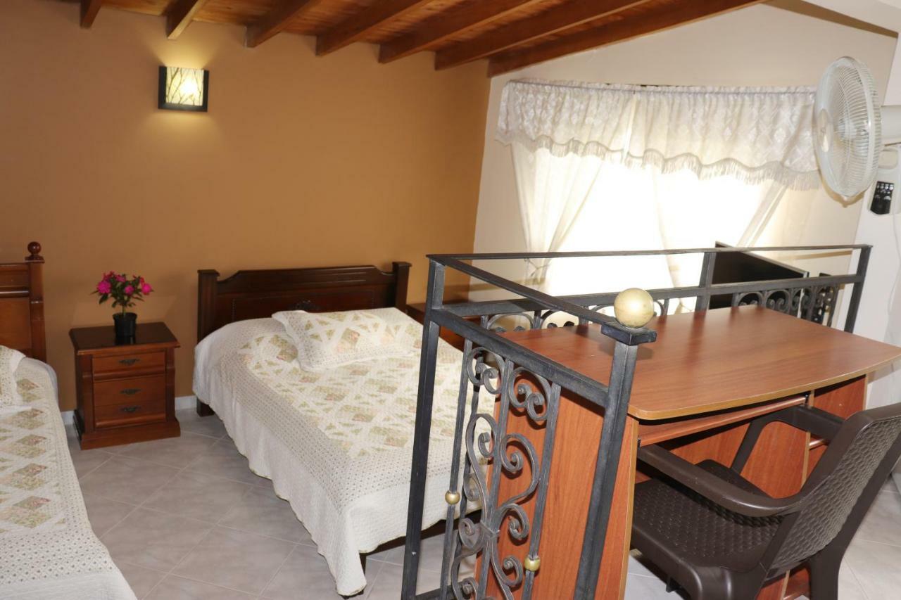 Mayorca Homestay Medellín Dış mekan fotoğraf
